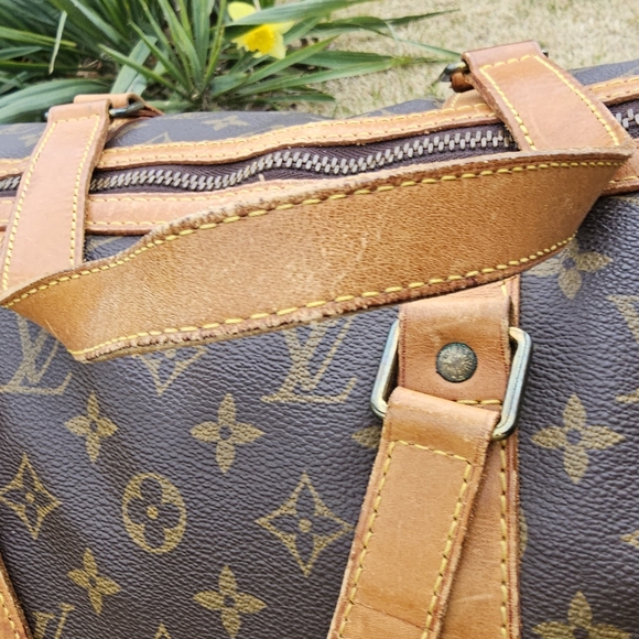 Louis Vuitton Monogram Keepall 45 Duffle Bag, Dustbag & Strap Included.🇫🇷 - Picture 9 of 16